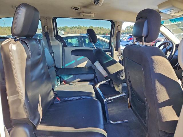 Dodge Caravan Se Image 13