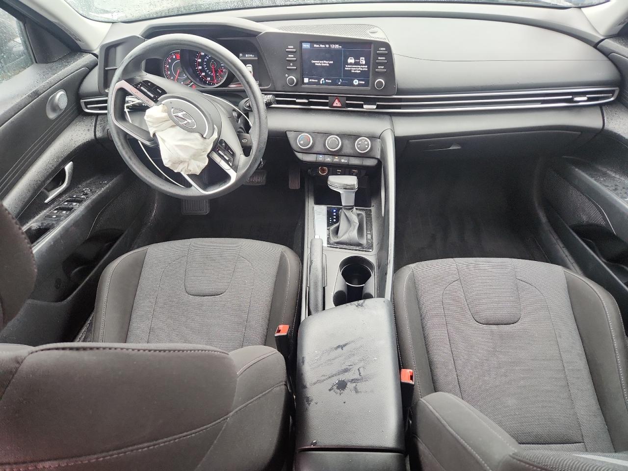 Hyundai ELANTRA Se Image 6