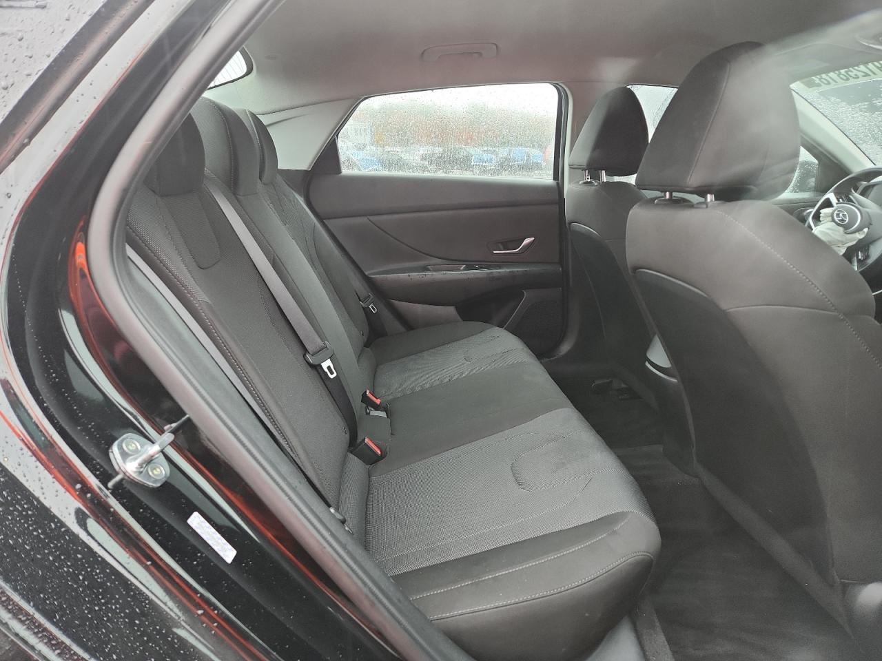 Hyundai ELANTRA Se Image 7