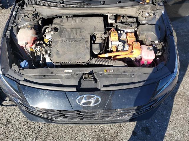 Hyundai ELANTRA Limited Image 8