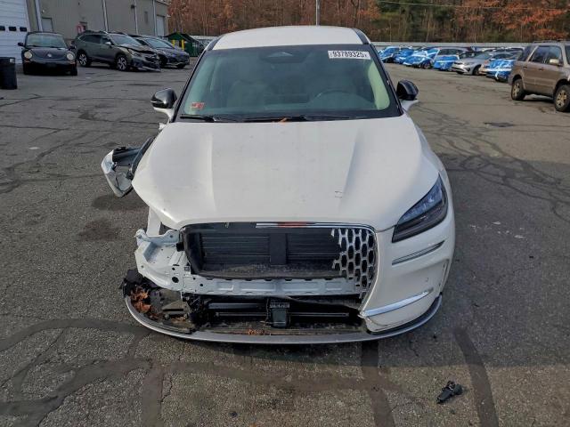 Lincoln Corsair Image 4