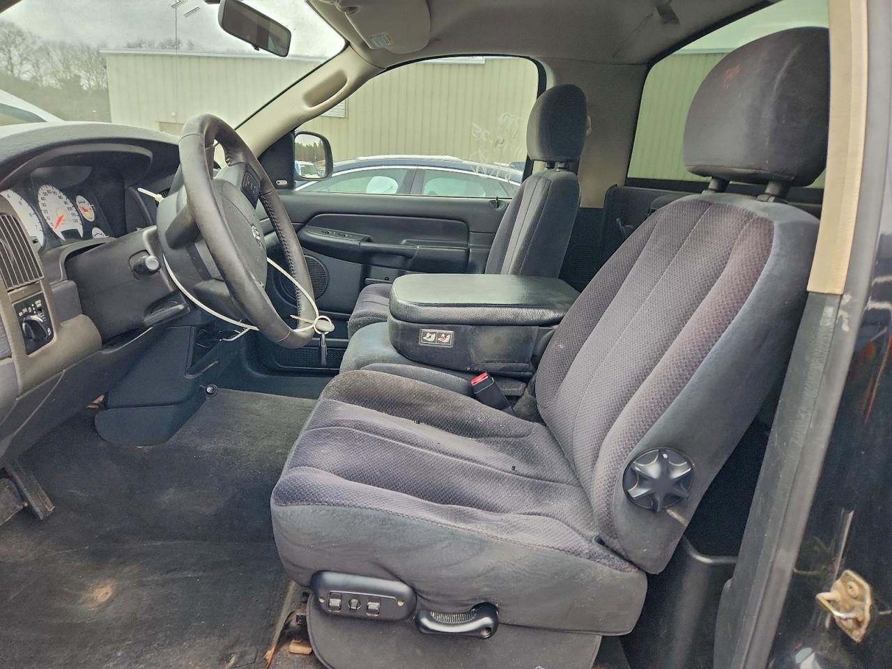 Dodge Ram 1500 St Image 6