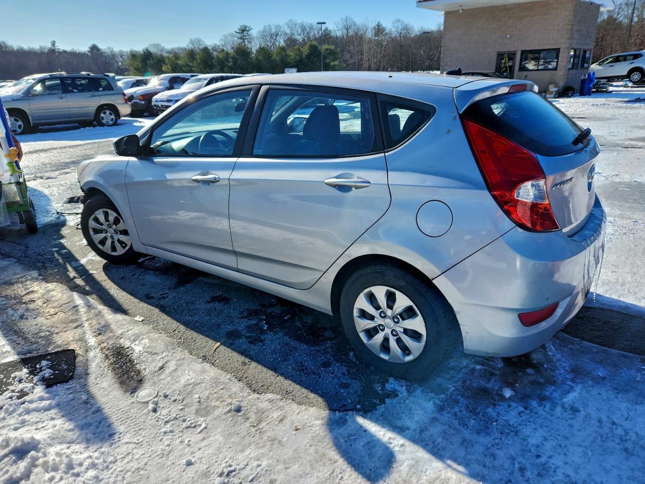 Hyundai ACCENT Se Image 3