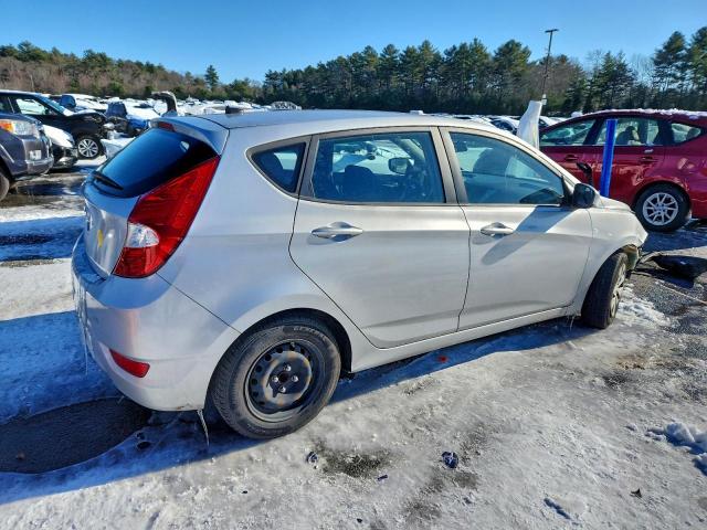 Hyundai ACCENT Se Image 2