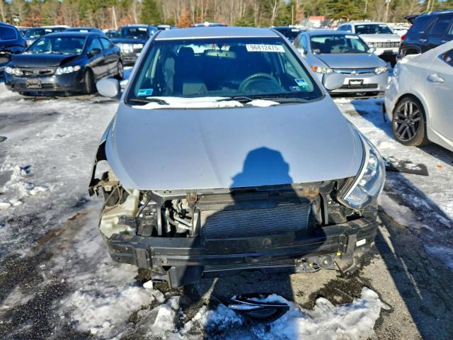 Hyundai ACCENT Se Image 4