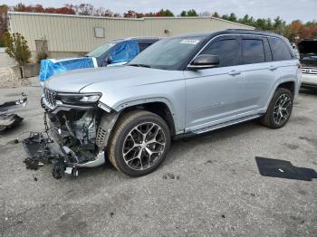  Salvage Jeep Grand Cherokee