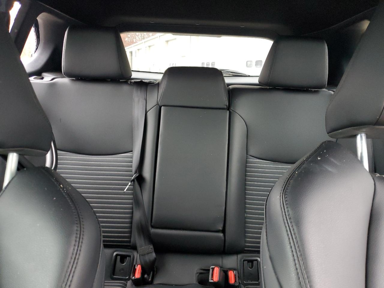 Toyota Corolla Se Image 9