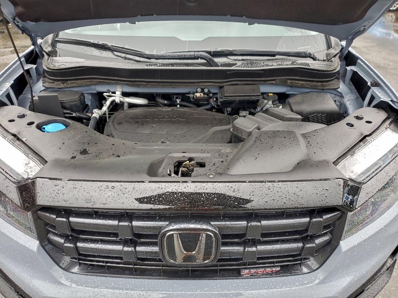 Honda Ridgeline Sport Image 11