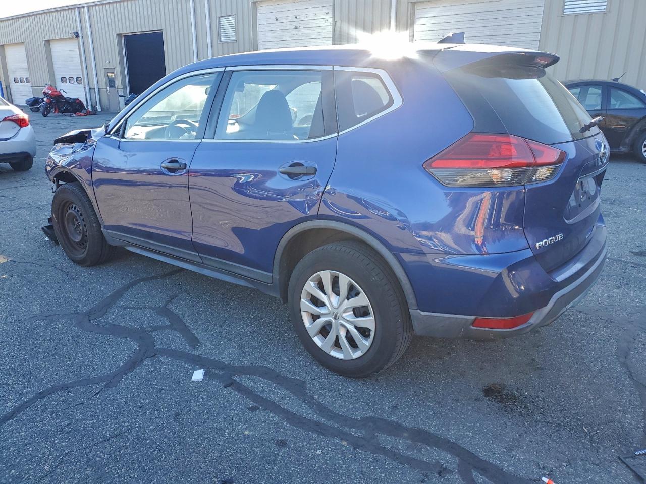 Nissan Rogue S Image 6