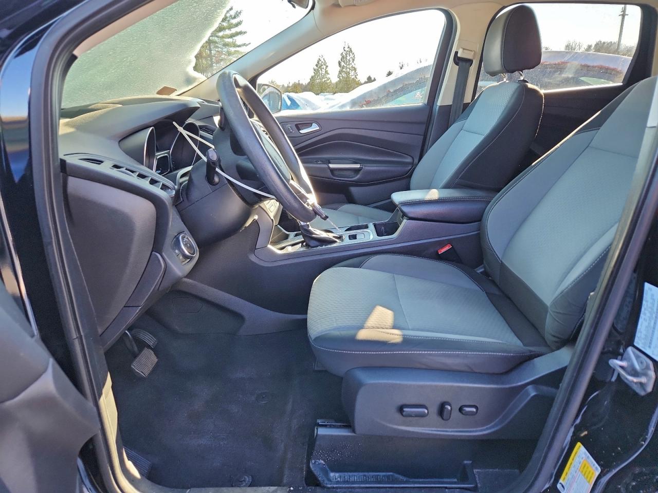 Ford Escape Se Image 11