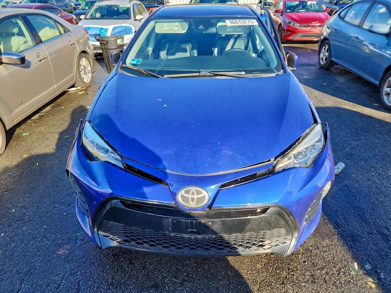 Toyota Corolla L Image 10