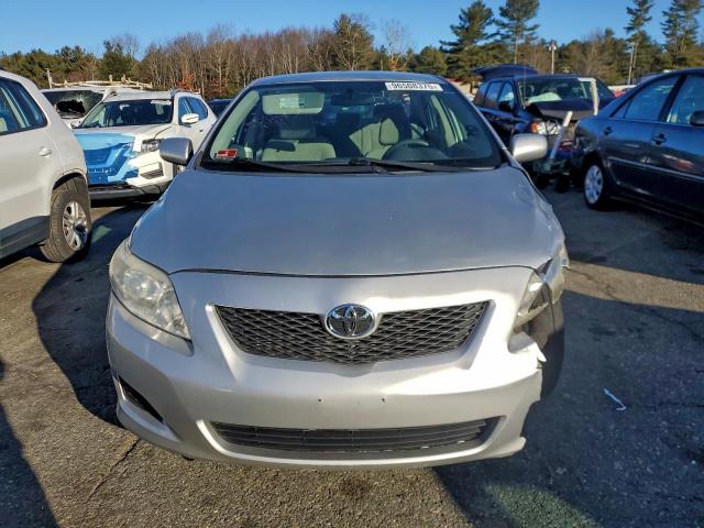 Toyota Corolla Base Image 3