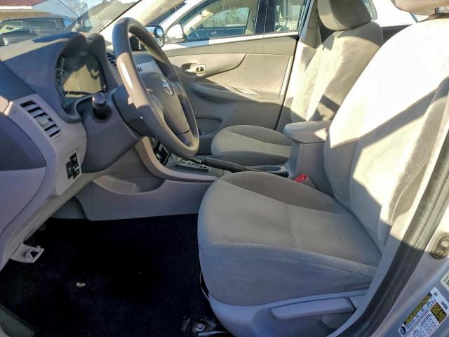 Toyota Corolla Base Image 4