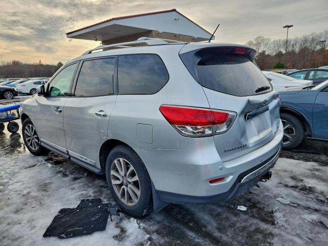 Nissan Pathfinder S Image 2