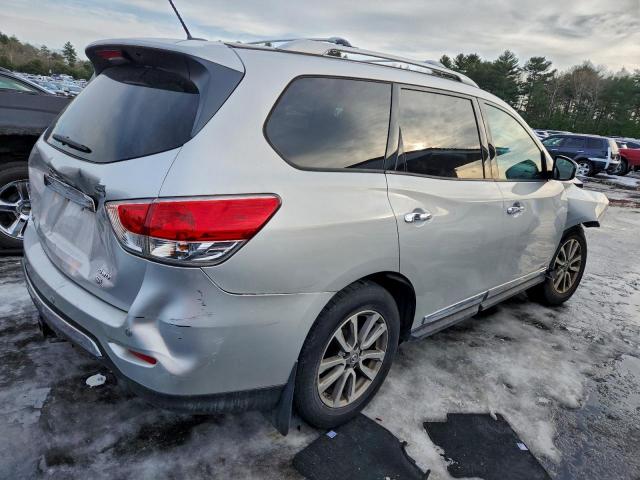 Nissan Pathfinder S Image 3