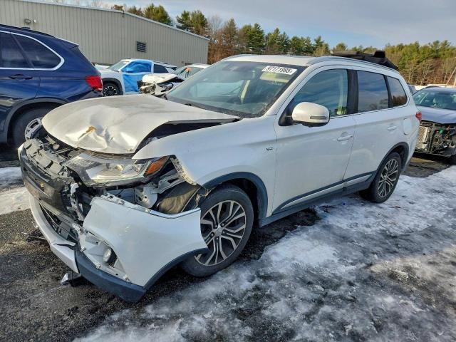  Salvage Mitsubishi Outlander