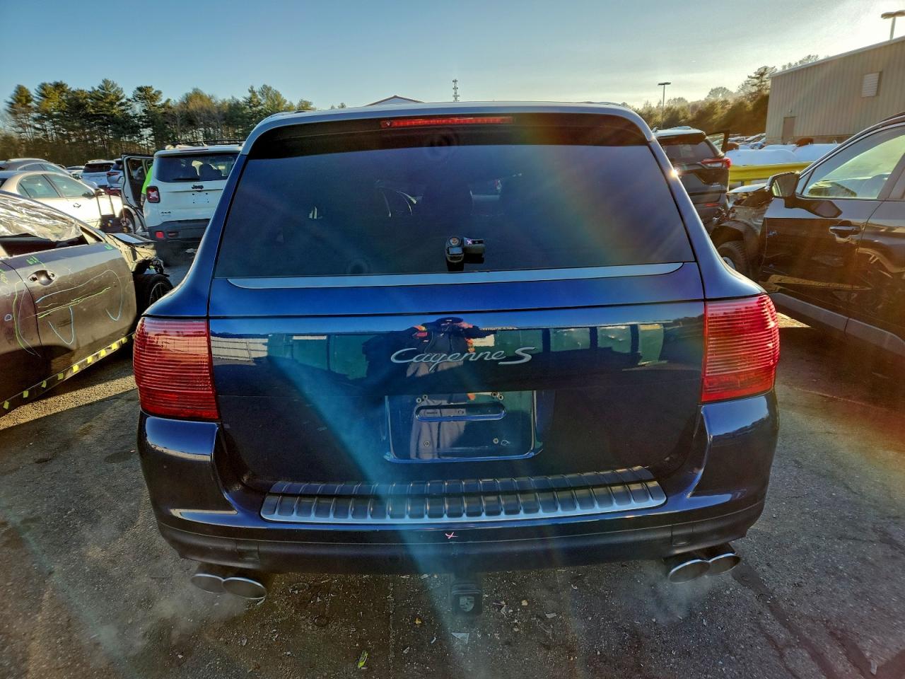 Porsche Cayenne S Image 2