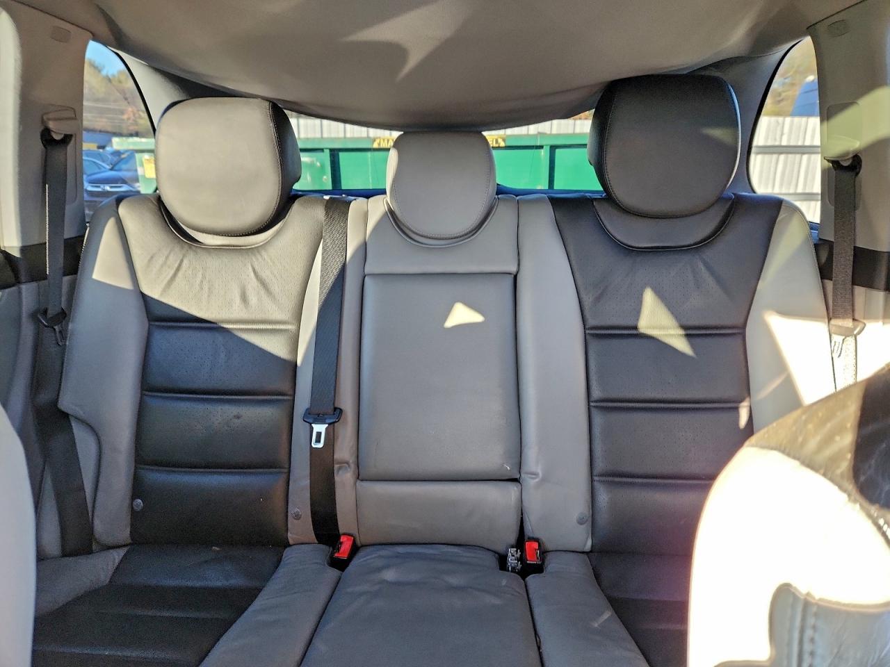 Porsche Cayenne S Image 13