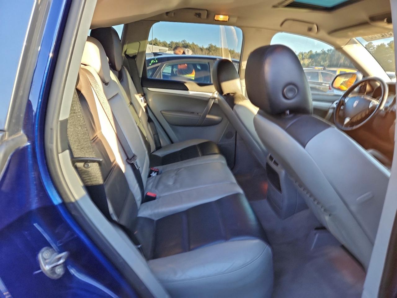 Porsche Cayenne S Image 3