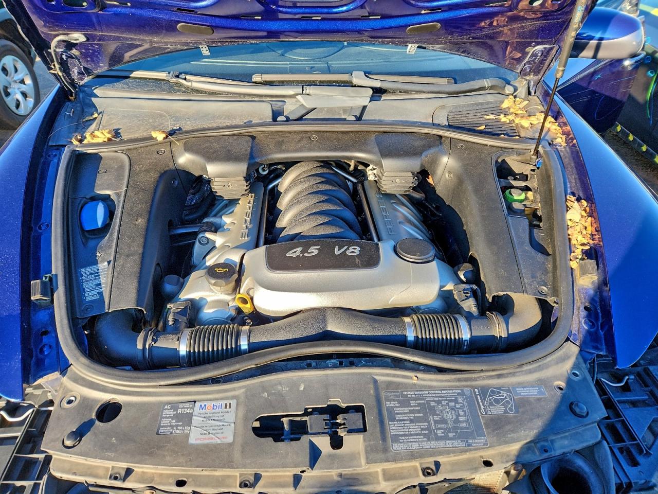 Porsche Cayenne S Image 11