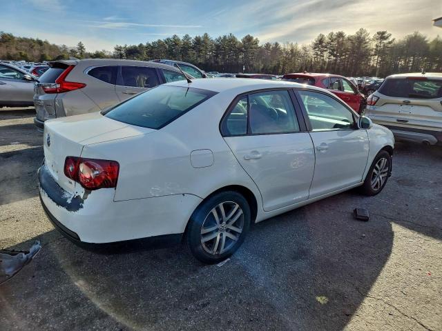 Volkswagen Jetta S Image 3