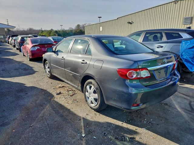 Toyota Corolla Base Image 7