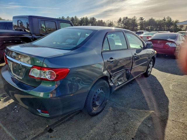 Toyota Corolla Base Image 11