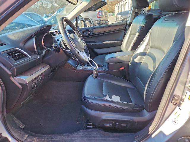 Subaru Outback 2.5i Limited Image 5