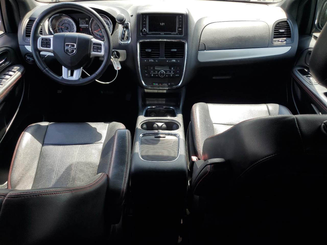 Dodge Caravan R/t Image 2