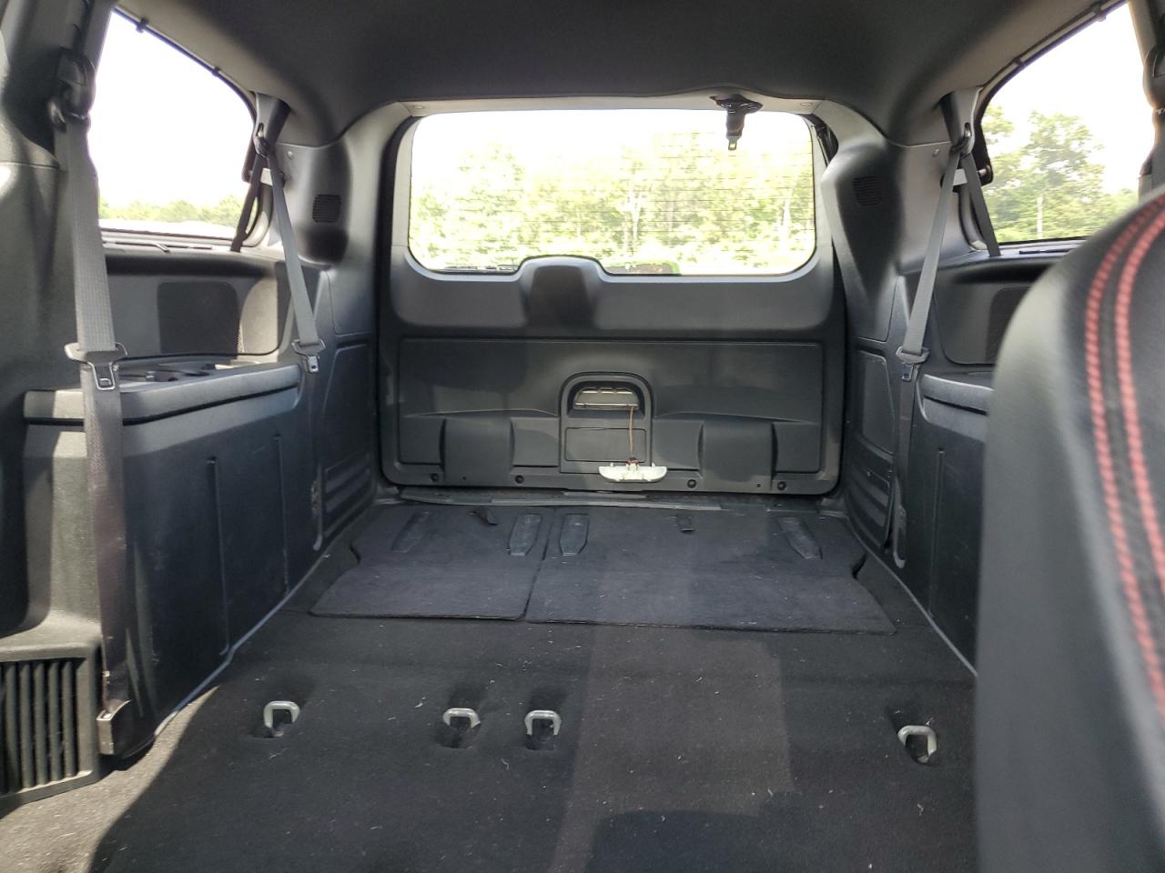 Dodge Caravan R/t Image 10