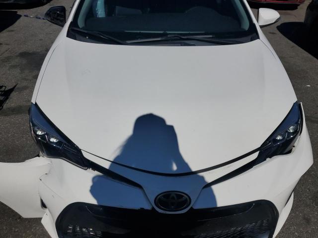 Toyota Corolla L Image 12