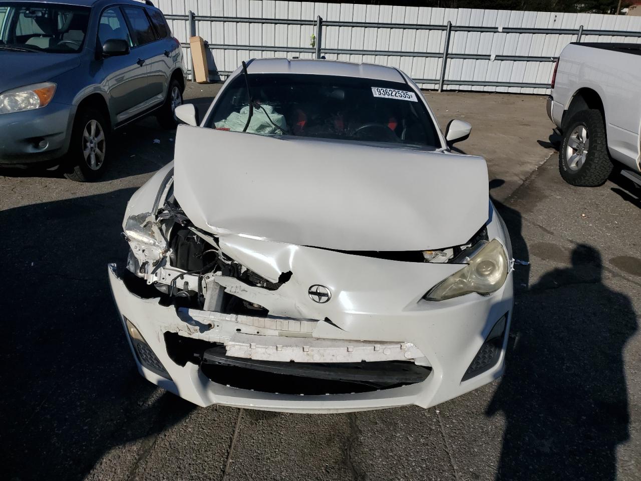 Toyota Scion Image 2