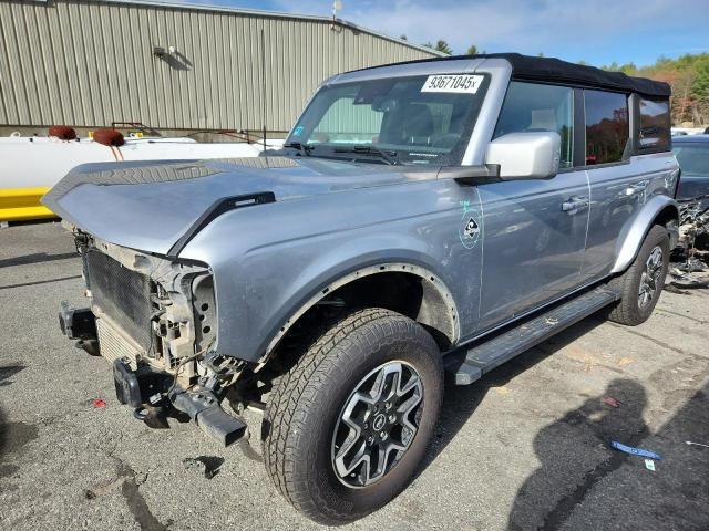  Salvage Ford Bronco