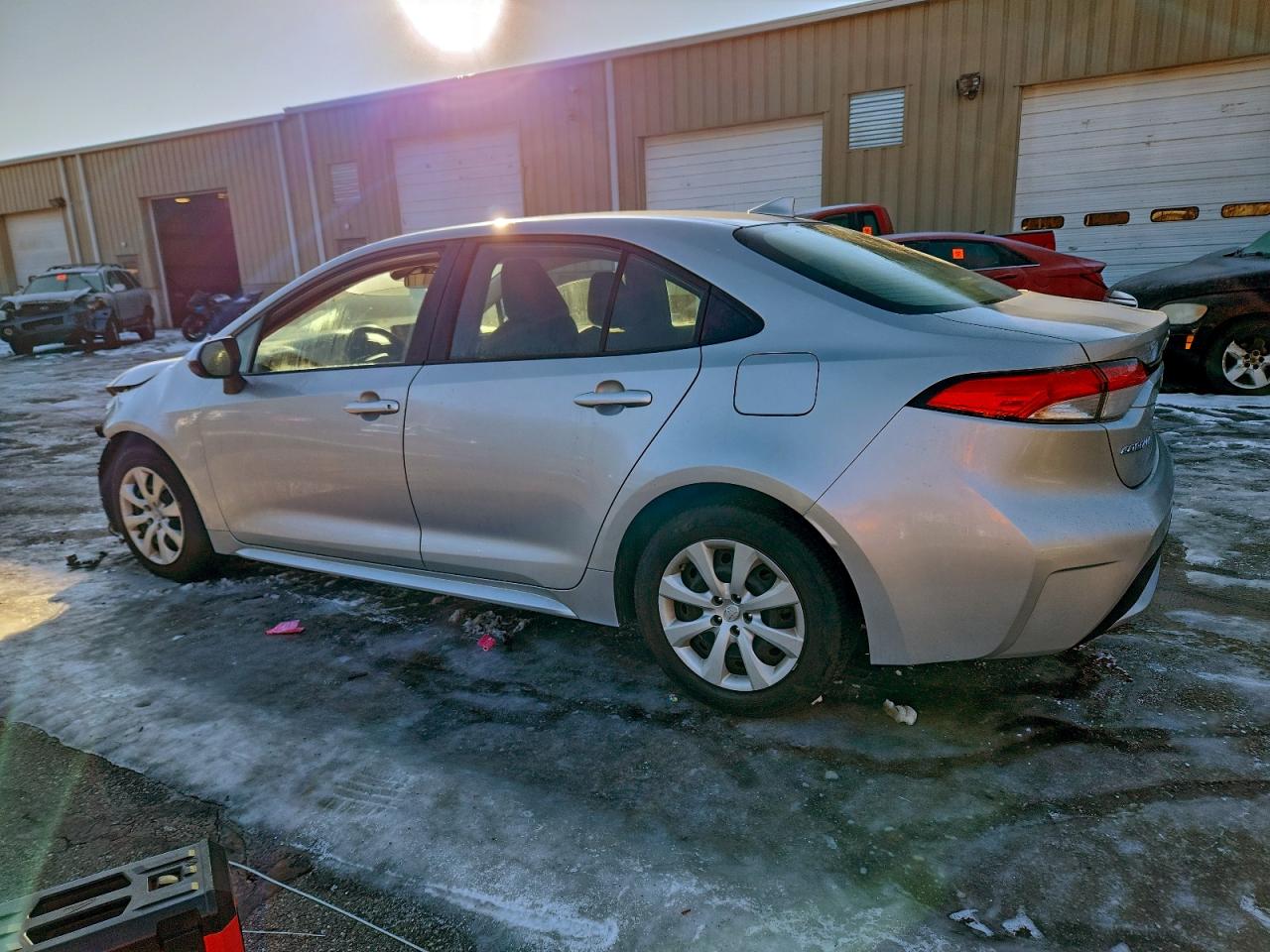 Toyota Corolla Le Image 2