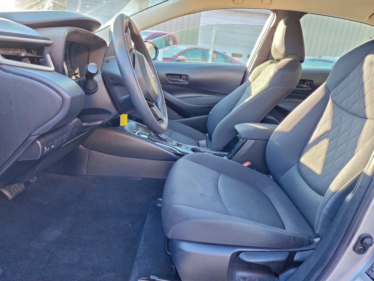 Toyota Corolla Le Image 6