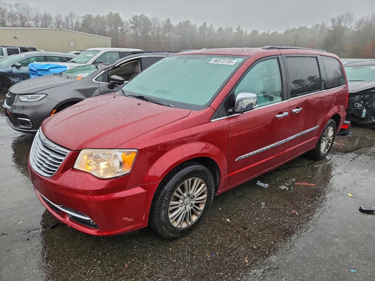 Chrysler Minivan Touring L Image 1