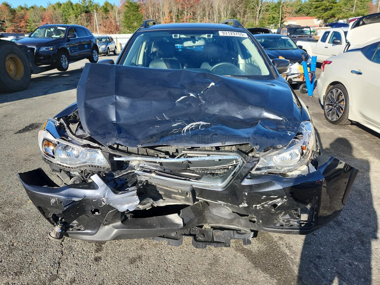 Subaru Crosstrek Limited Image 8