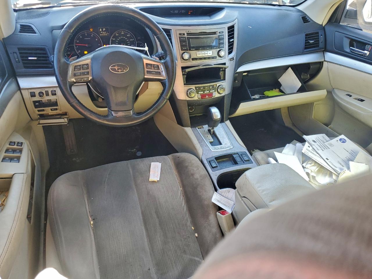 Subaru Outback 2.5i Premium Image 12