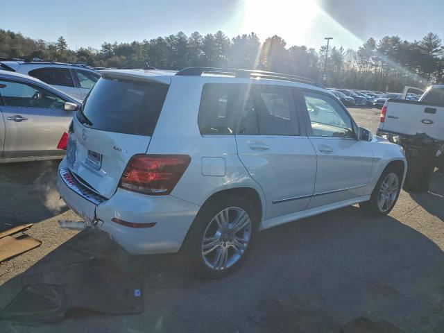 Mercedes-Benz GLK 350 4matic Image 4