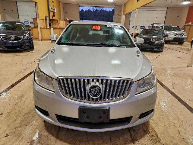 Buick LaCrosse Image 7