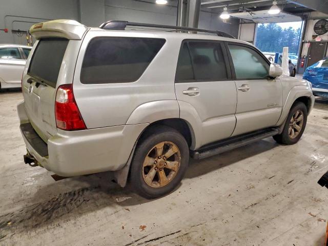 Toyota 4Runner Limited Image 12