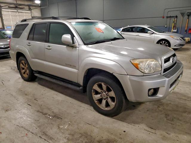 Toyota 4Runner Limited Image 4