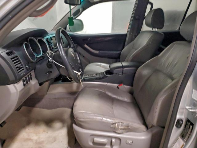 Toyota 4Runner Limited Image 9