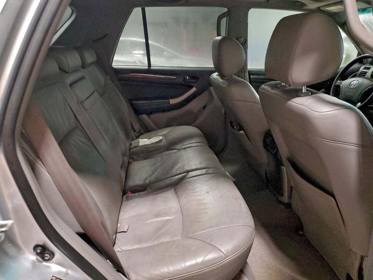 Toyota 4Runner Limited Image 13