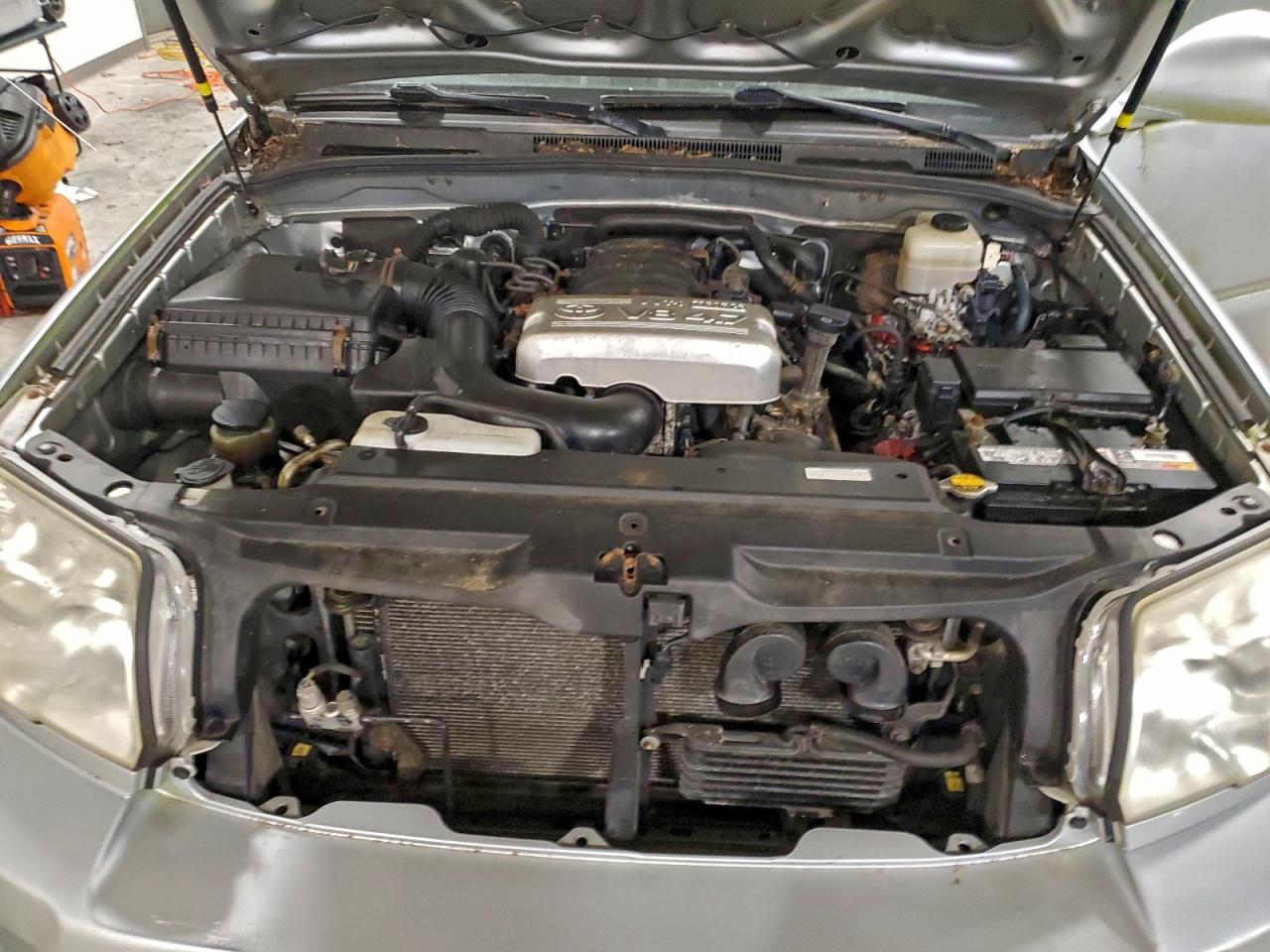 Toyota 4Runner Limited Image 10