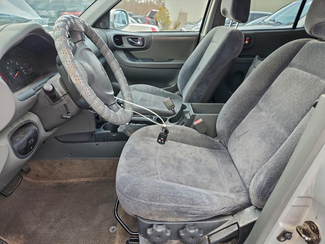 Hyundai SANTA FE Gls Image 11