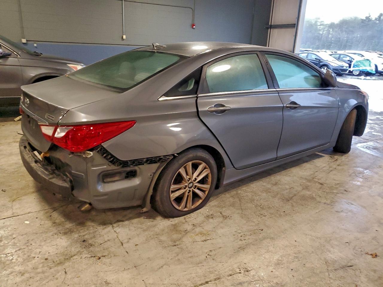 Hyundai SONATA Gls Image 7