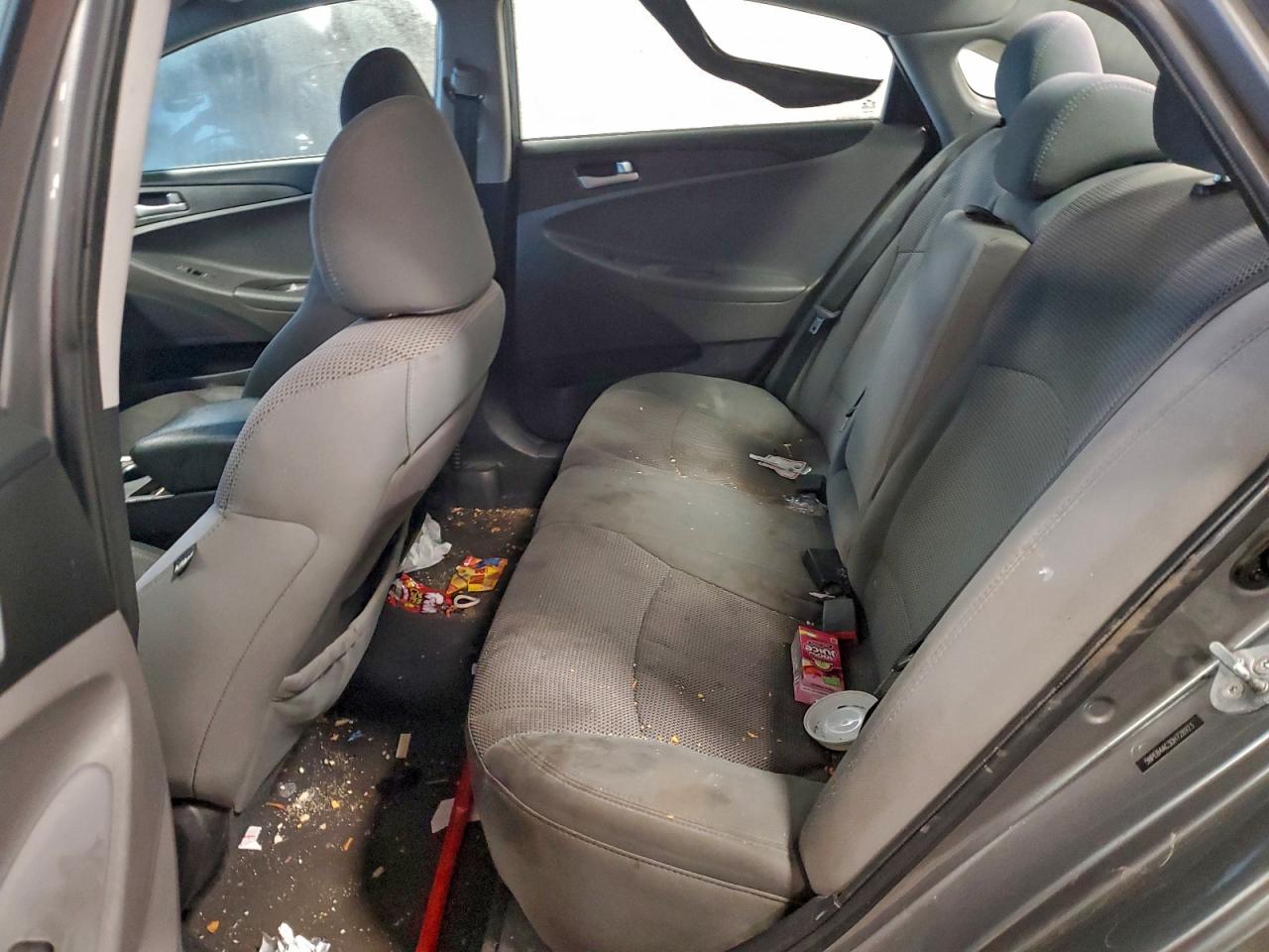 Hyundai SONATA Gls Image 9