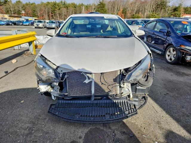 Toyota Corolla L Image 4