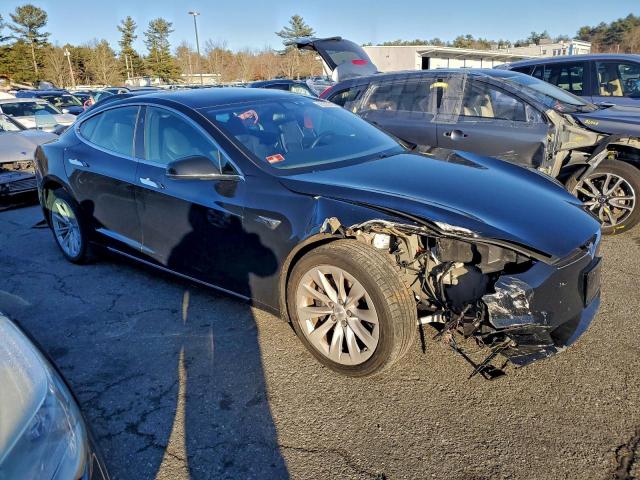 Tesla Model S Image 6